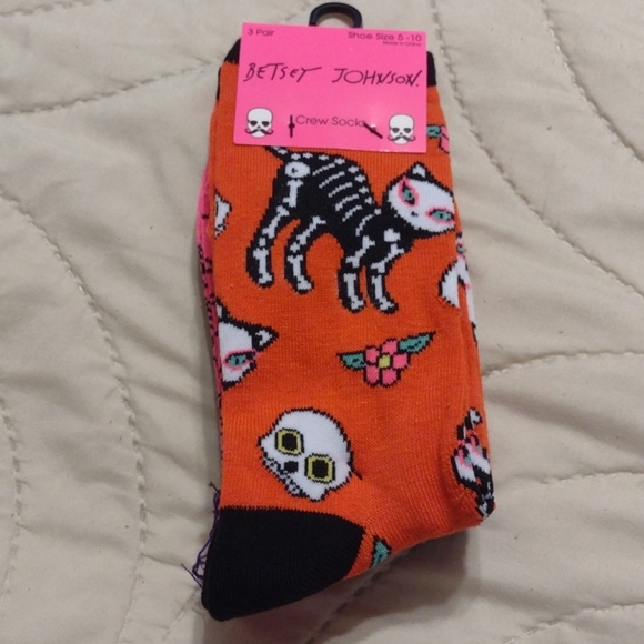 Betsey Johnson Halloween 3pk Crew Socks - Picture 1 of 4